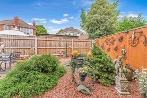 Photo 25- click for photo gallery